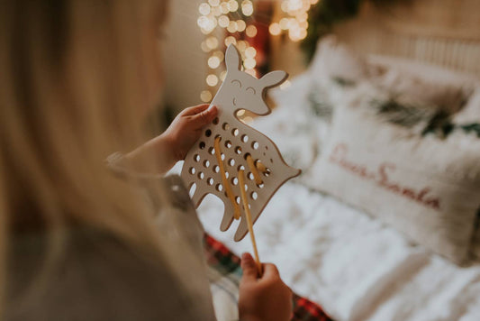 Jouet à lacer en bois - Emily le cerf